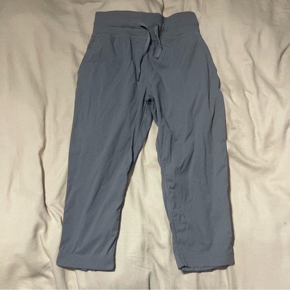 Lululemon Grey Dance Studio Crop II Size 4 - Picture 6 of 9